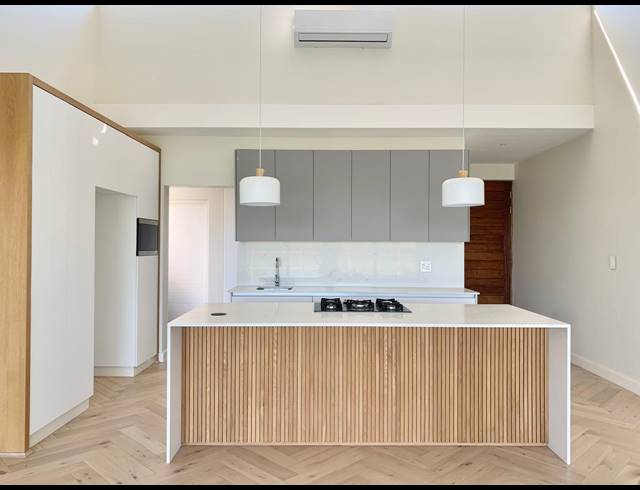 4 BEDROOM TOWNHOUSE FOR SALE IN SALT ROCK